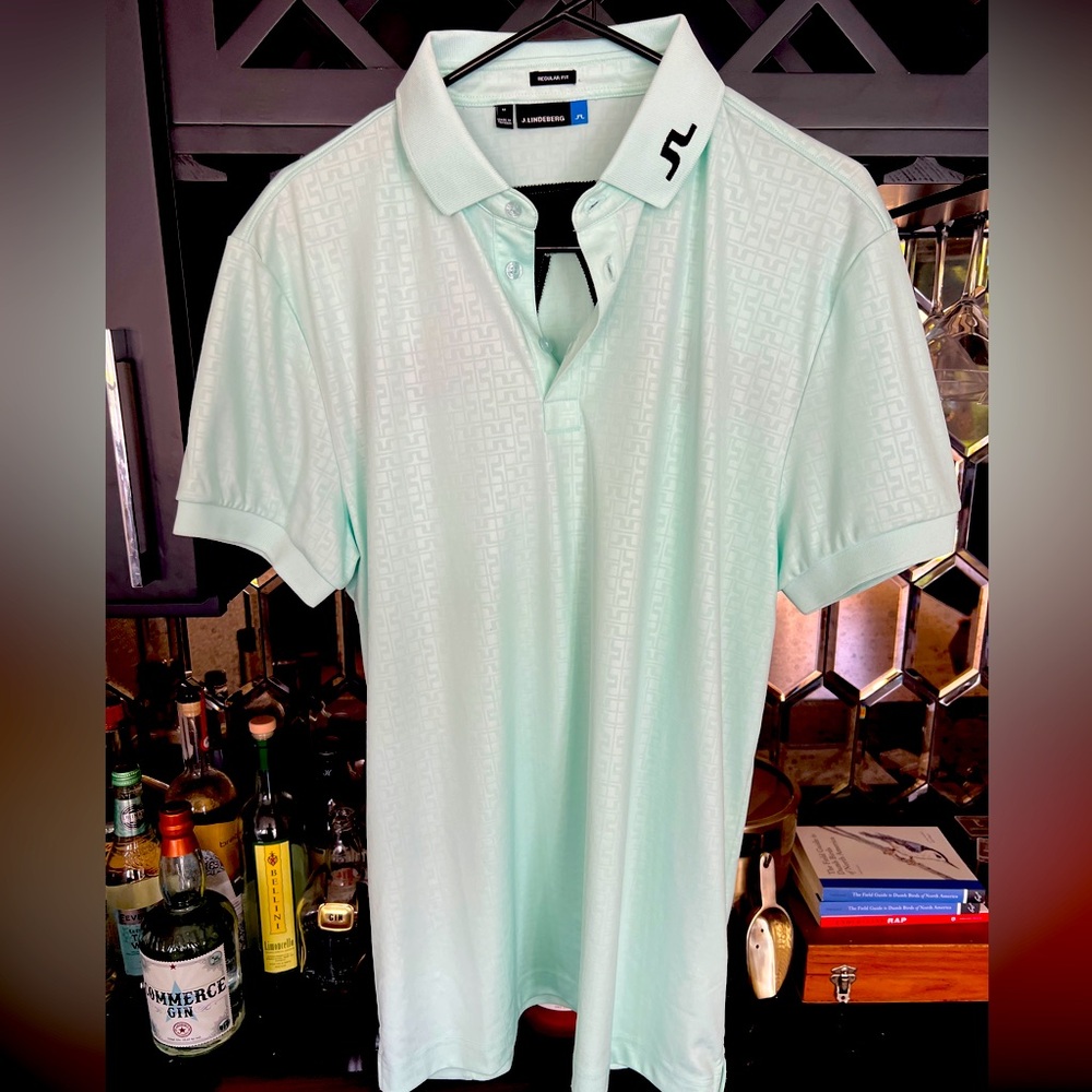 J. Lindeberg golf polo. Size medium. Never worn.